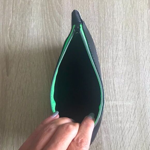 IPSY … Vampire Cosmetic / Makeup Bag - Picture 3 of 3